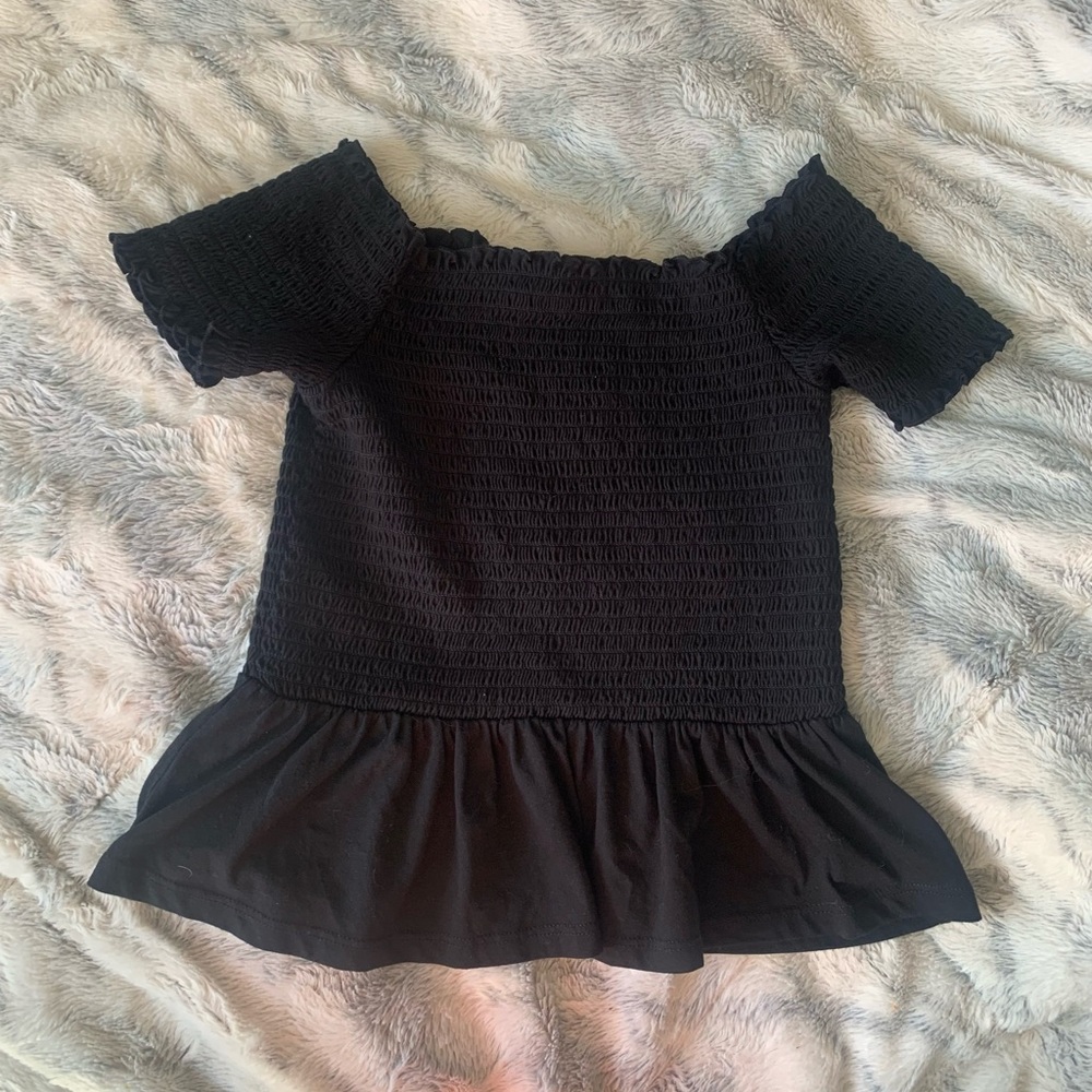 Ruffled American eagle top